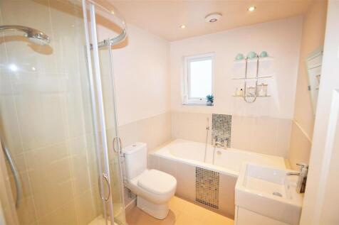 BATH/SHOWER ROOM