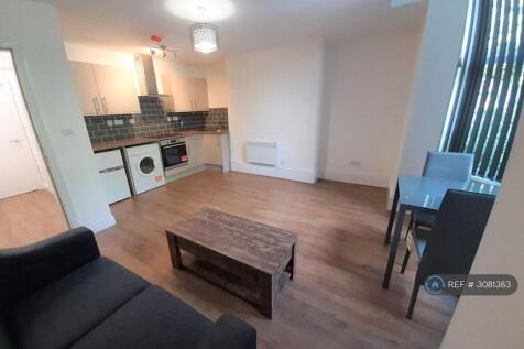 1-bed flat on Hanover Square, Leeds, LS3, £895/mo