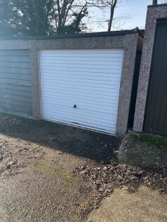 Garage 2.jpg