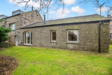 Carnforth, LA6 - property photo