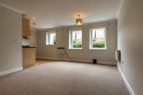Orchards Place, Southampton photo 4