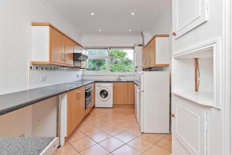 23MalvernClose-15.jpg