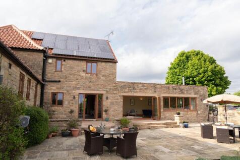 Sunny, private courtyard