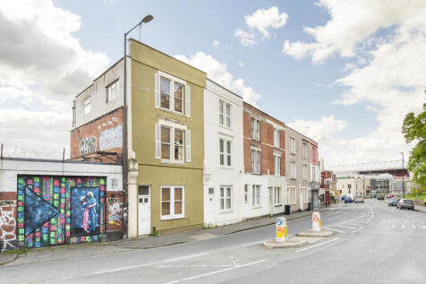 4 Ashton Rd.jpg