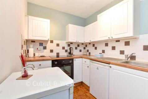 Kitchen / Lounge