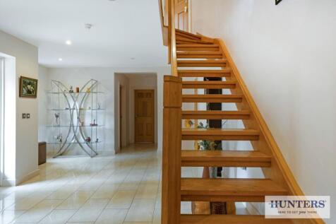 96880_Greenacres-Esholt-Avenue-Guiseley (28) - Cop