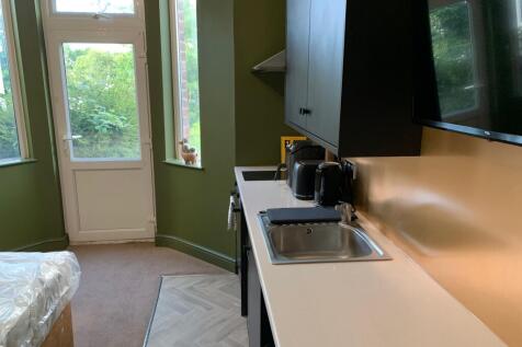 Studio 2, London Road photo 2