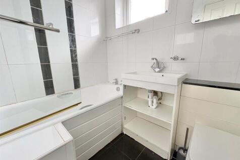 Bathroom.jpg