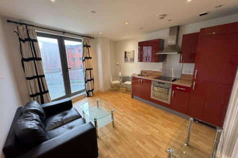 echocentrsl495858Kitchen - living room .jpg