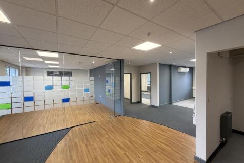 Office to rent Image 7