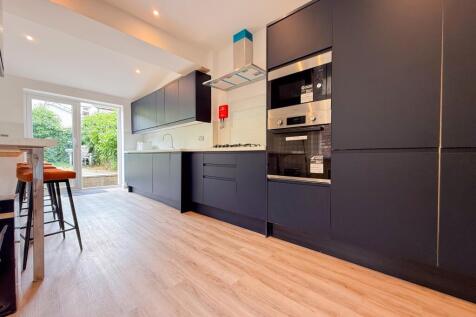 Strathnairn Street, Roath photo 5