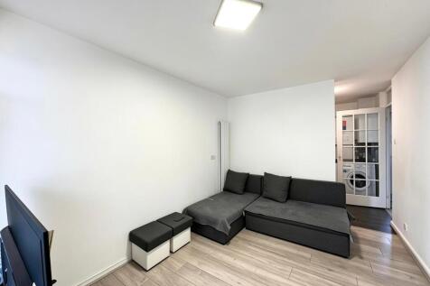 91 Elms Ln, Wembl...