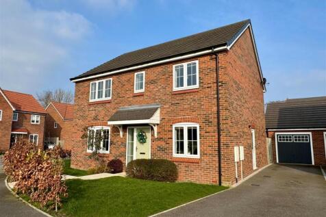 1 Reckitt Dr main.jpg