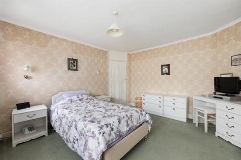 Dale View Gardens E4