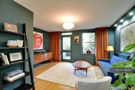 Open Plan Living/Kitchen