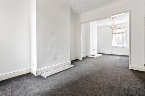 Living Room (3)