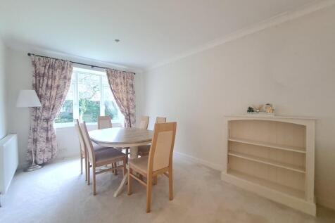 Broomburn Drive, Newton Mearns, Glasgow, G77 photo 4