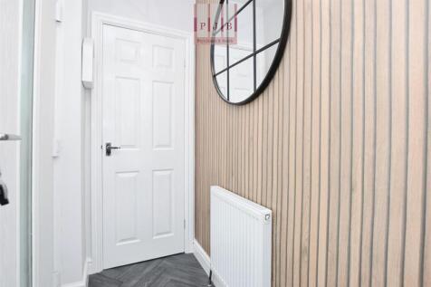 Hallway.JPG