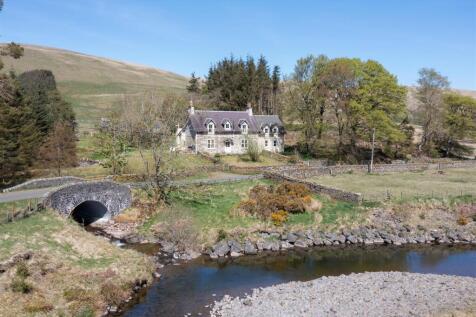 Over Kirkhope Farmhouse.jpg