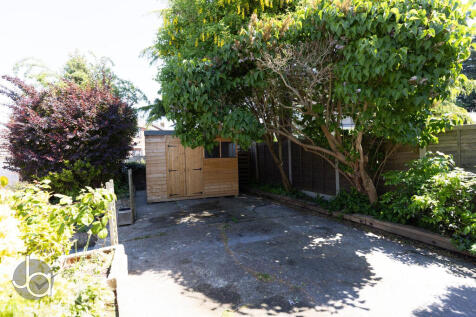 Photo 28-10-2025,...