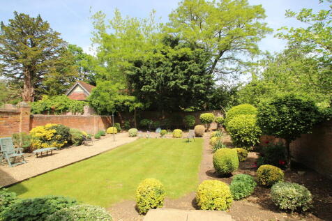 Communal Garden 
