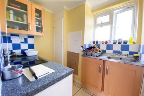 Keymer Court, Burgess Hill, West Sussex, RH15 photo 3