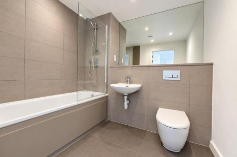 Cosmos Apartments, High Road, Wembley, Brent photo 4