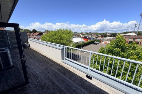 Balcony 1.jpg