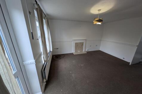 Pursey Drive, Bradley Stoke, Bristol photo 3