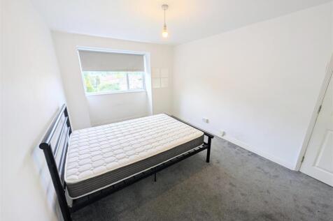 Beverley Court, SW20 0AE photo 4