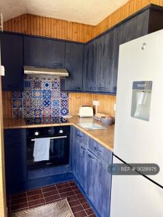 Kitchen With Bosh Appliances