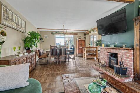 Open Plan Sitting/Dining