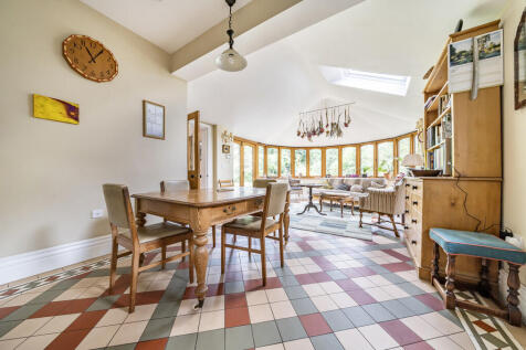 1332251-8-689233d...