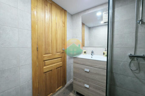 2 Bedroom Semi-Detached For Sale-FB140-26