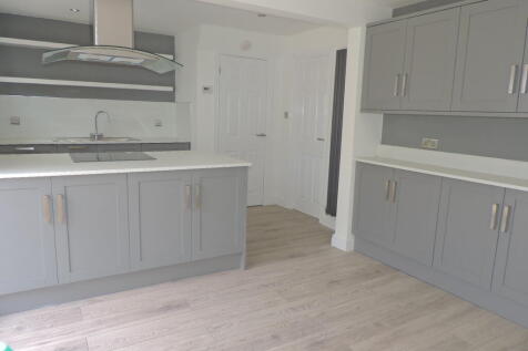 BRAND NEW modern kitchen