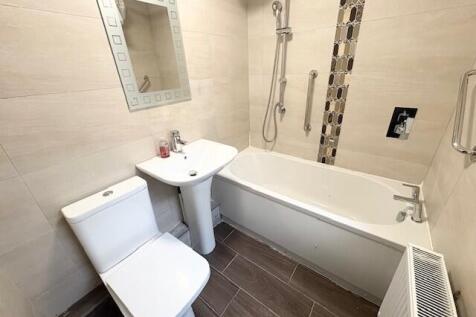 Rushey Fold Lane, Bolton, BL1 photo 4