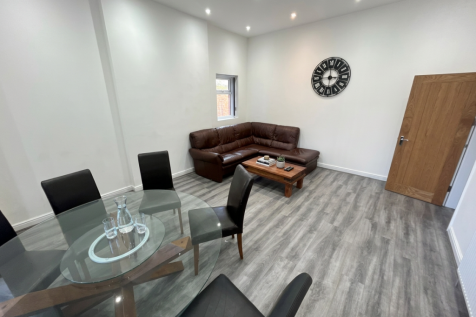 63 Avenue Road, Leamington Spa photo 3
