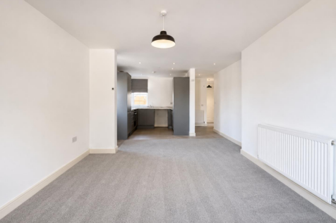 Van Road, Caerphilly photo 4
