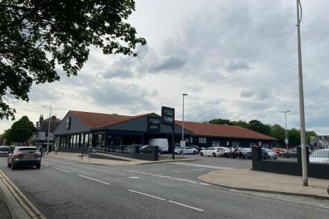 Retail Property (high street) to rent Image 12
