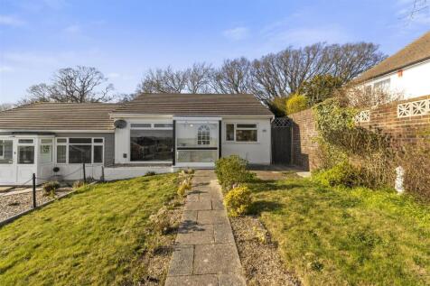 Eastbourne, BN23 - property photo