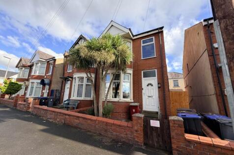 3-bed semi-detached on Rose Avenue, Blackpool, FY1 5NU, £850/mo