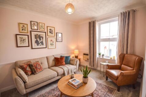 Living Room.jpg