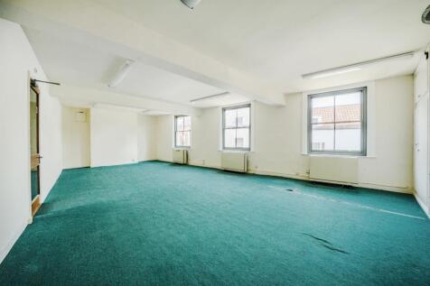 1299698-8-684039bb77f5a