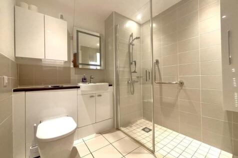 Shower Room.jpeg