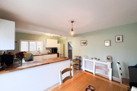 20251218_105042744_iOS