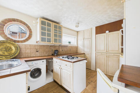 CAM01354G0-PR0580-STILL003