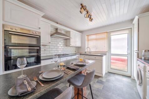 Kitchen Staged 