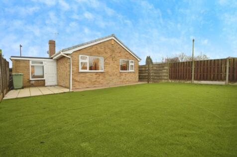 REAR GARDEN 04.jpg