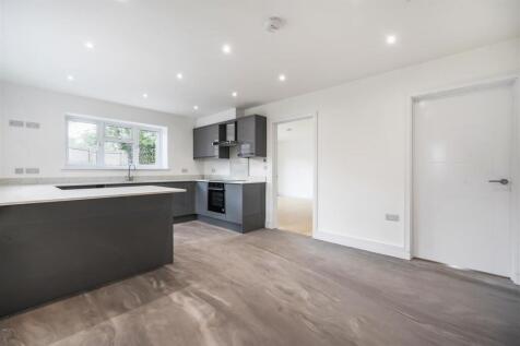 Kitchen..jpg
