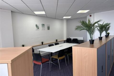 Office to rent Image 8